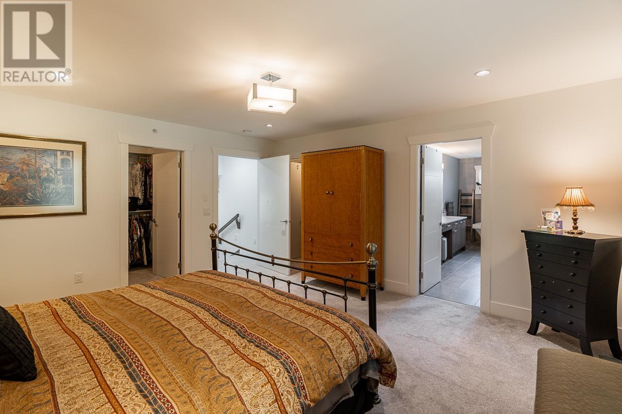 12221 207a Street, Maple Ridge, British Columbia  V2X 9T1 - Photo 11 - R2787768