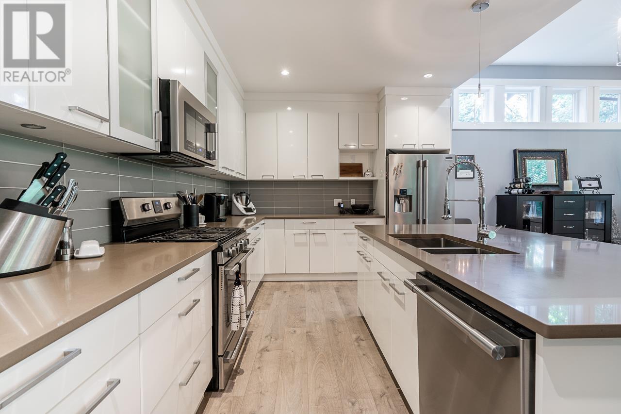 12221 207a Street, Maple Ridge, British Columbia  V2X 9T1 - Photo 27 - R2787768