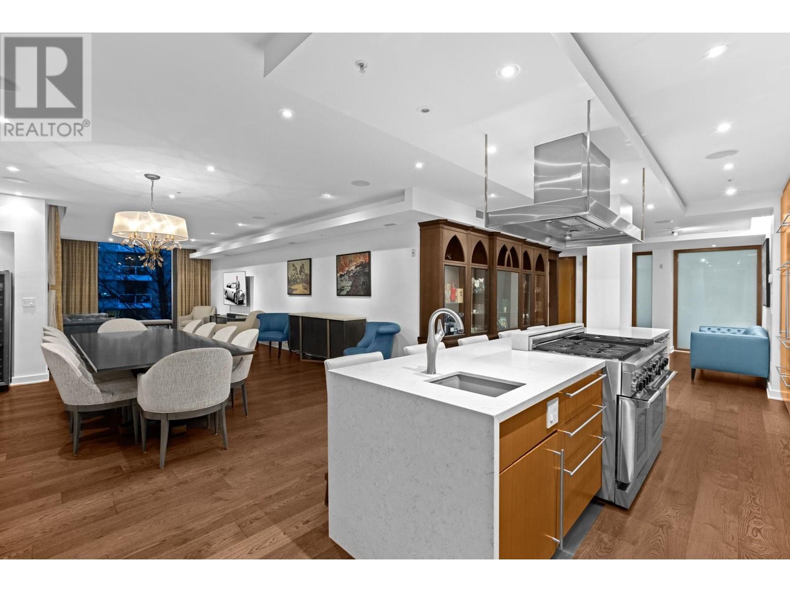 401 499 DRAKE STREET, vancouver, British Columbia