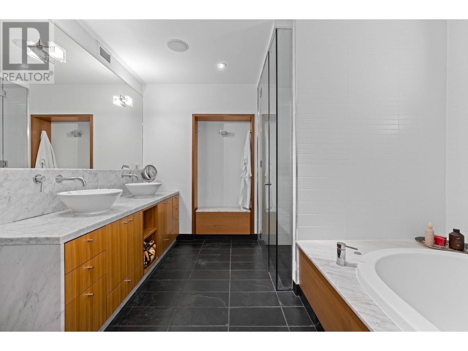 401 499 Drake Street, Vancouver, British Columbia  V6B 1B1 - Photo 23 - R2787896