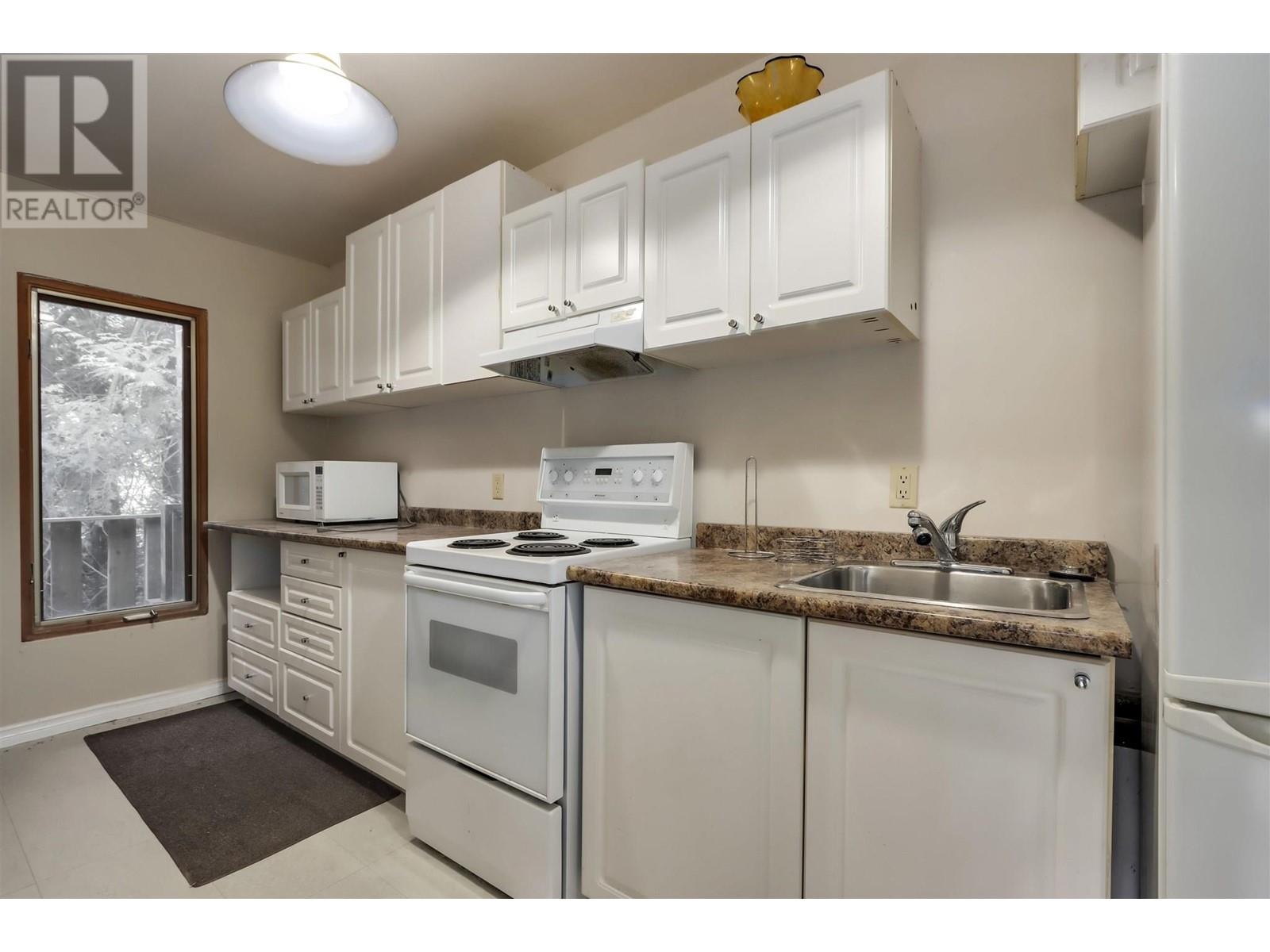 4741 Rutland Road, West Vancouver, British Columbia  V7W 1G6 - Photo 26 - R2787919