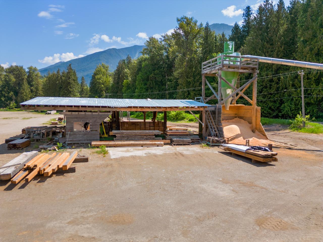 209 Lardeau River Rd, Kaslo North To Gerrard, British Columbia  V0G 1N0 - Photo 14 - 2471147