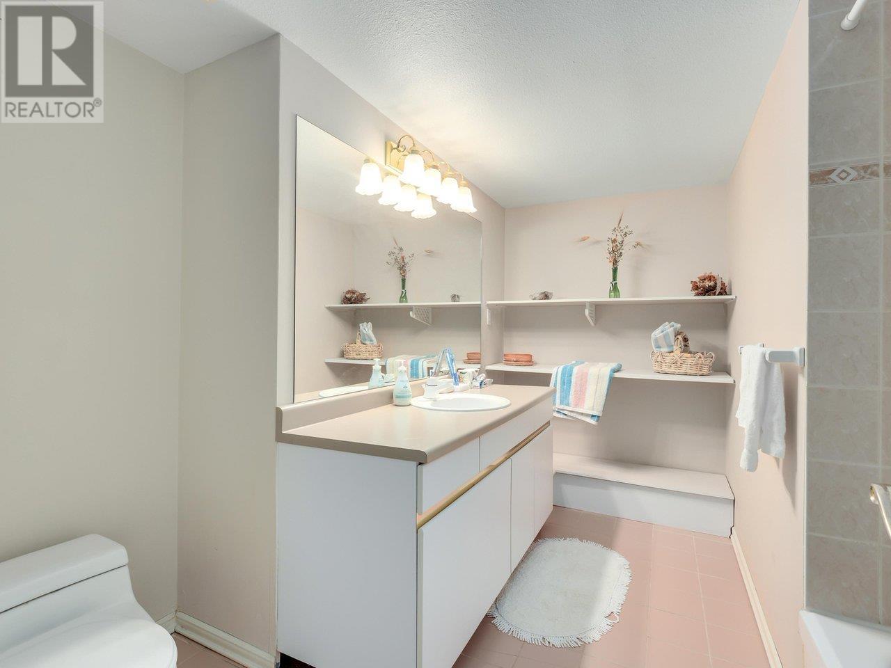 6768 Colborne Avenue, Burnaby, British Columbia  V5E 2N6 - Photo 11 - R2787973