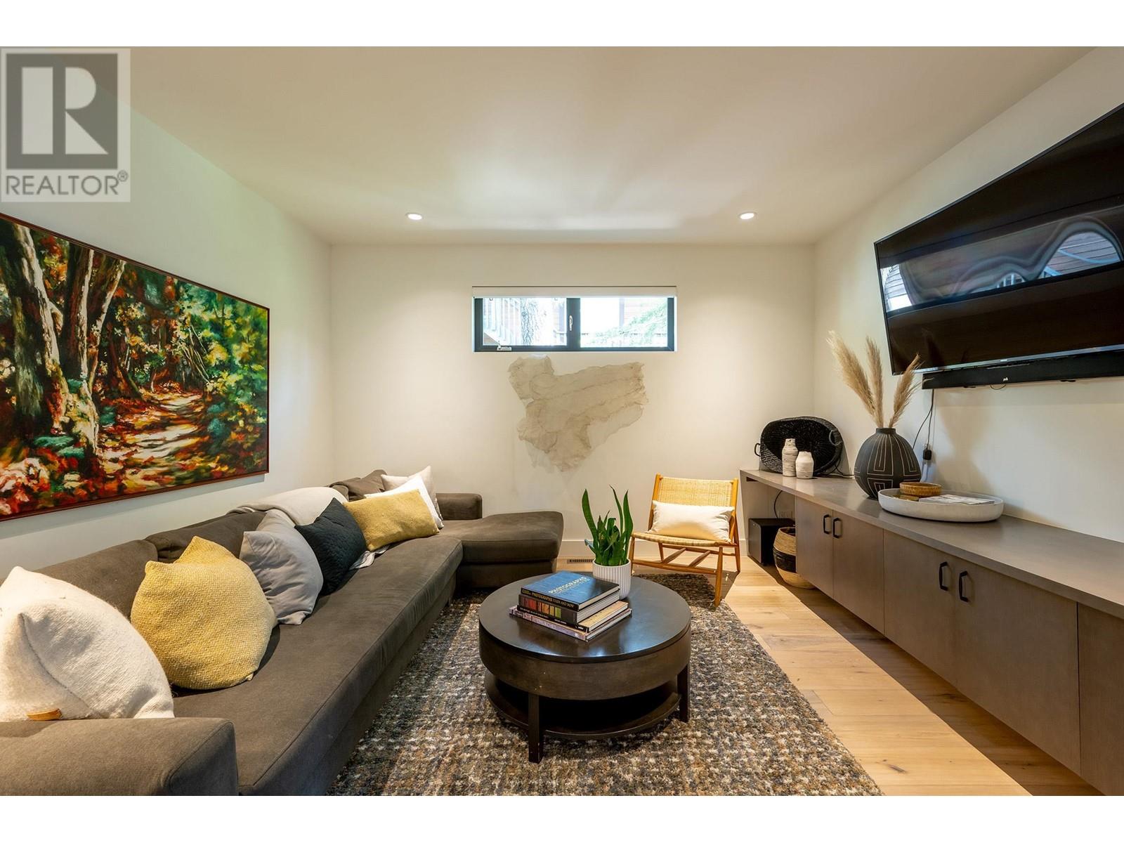 8206 Mountain View Drive, Whistler, British Columbia  V8E 0G3 - Photo 11 - R2786962