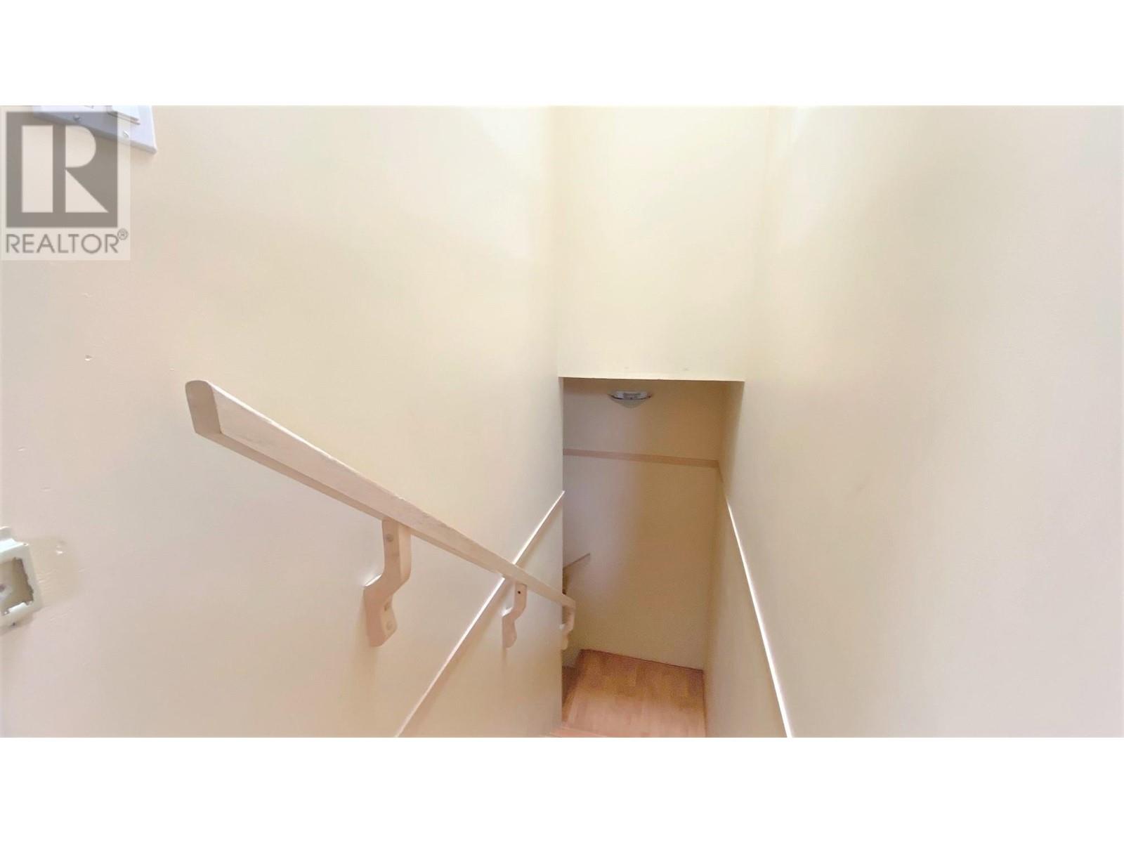 5323 Dumfries Street, Vancouver, British Columbia  V5P 3A3 - Photo 7 - R2787663