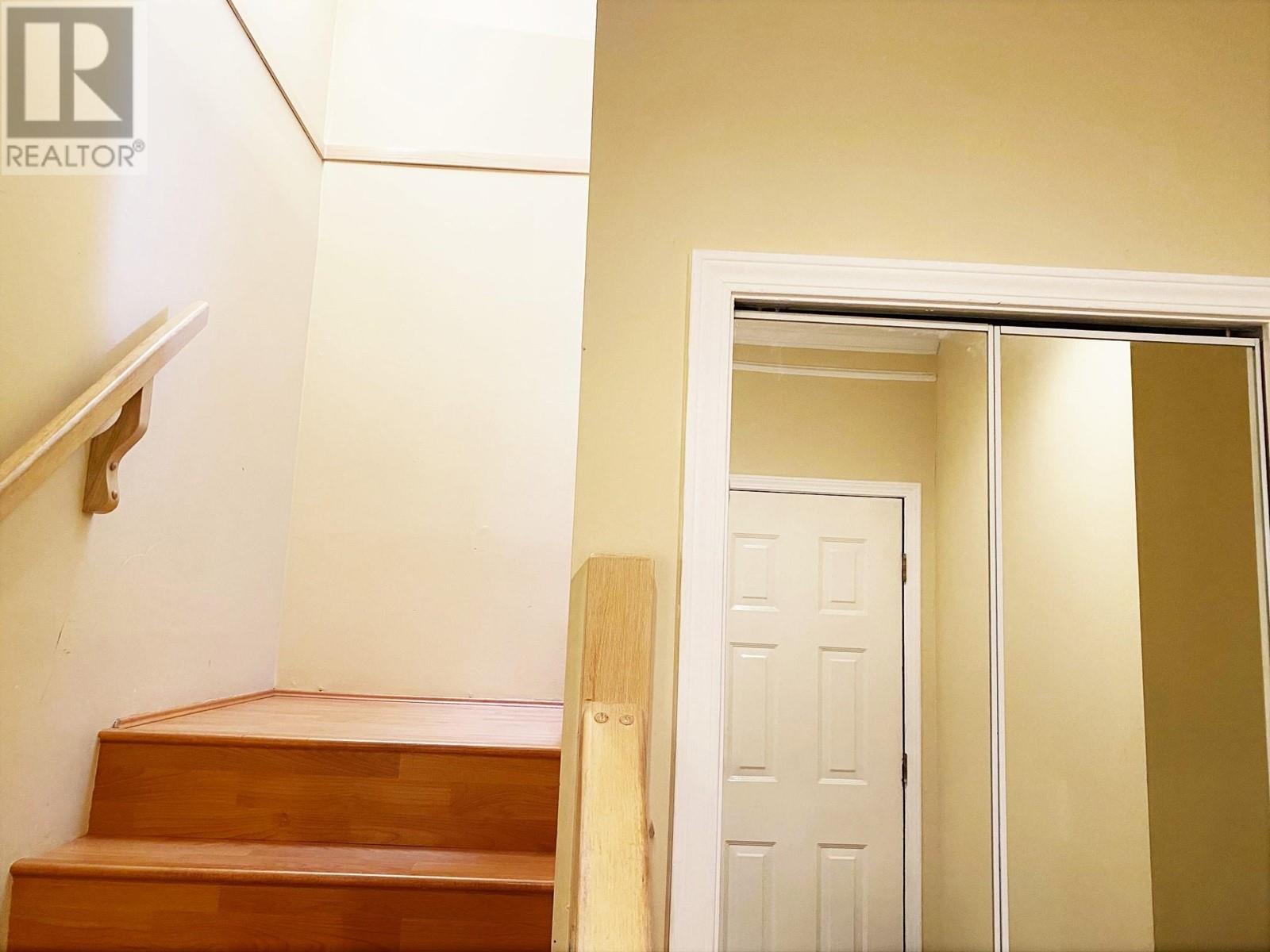5323 Dumfries Street, Vancouver, British Columbia  V5P 3A3 - Photo 8 - R2787663