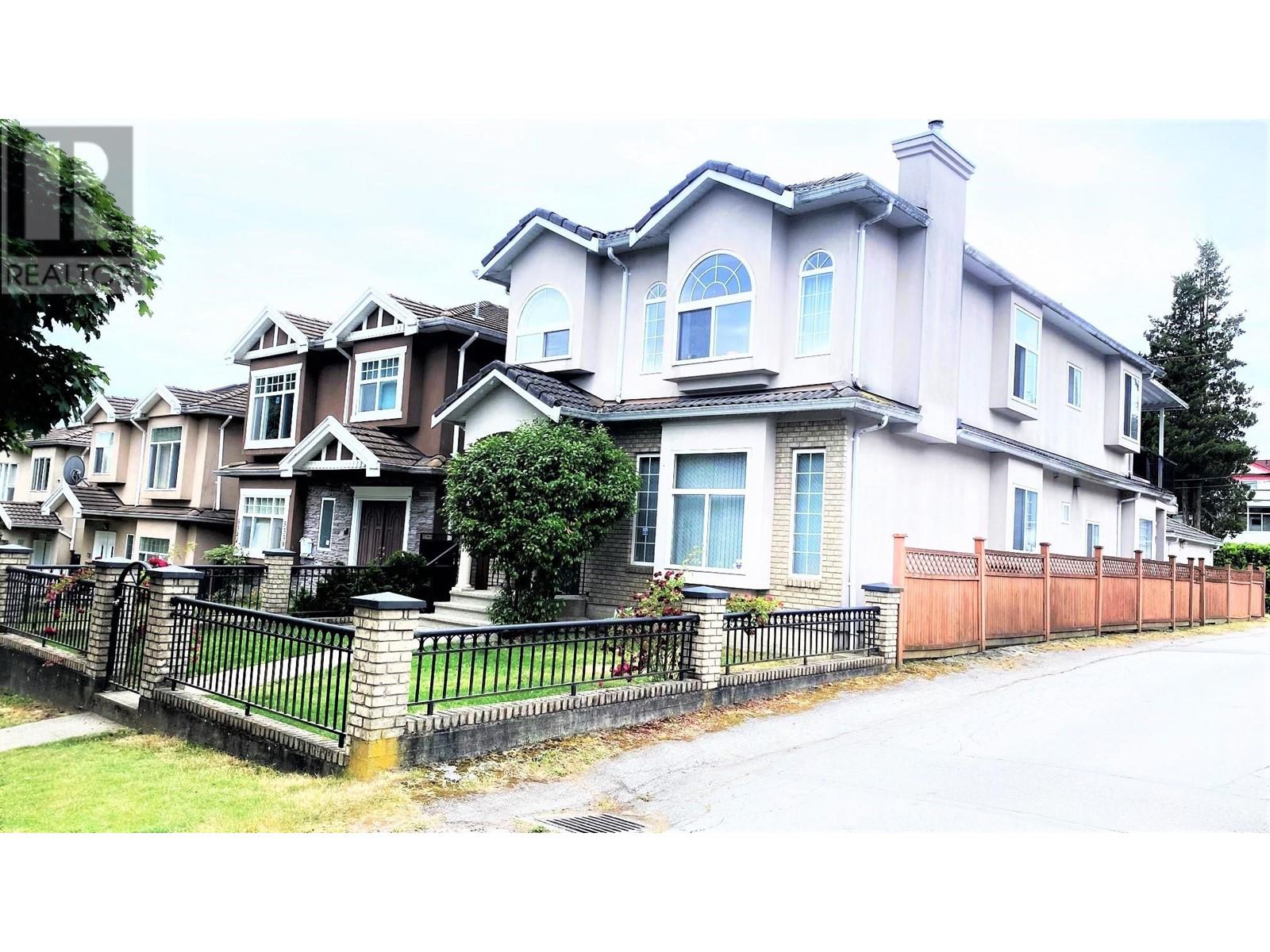 5323 Dumfries Street, Vancouver, British Columbia  V5P 3A3 - Photo 1 - R2787663