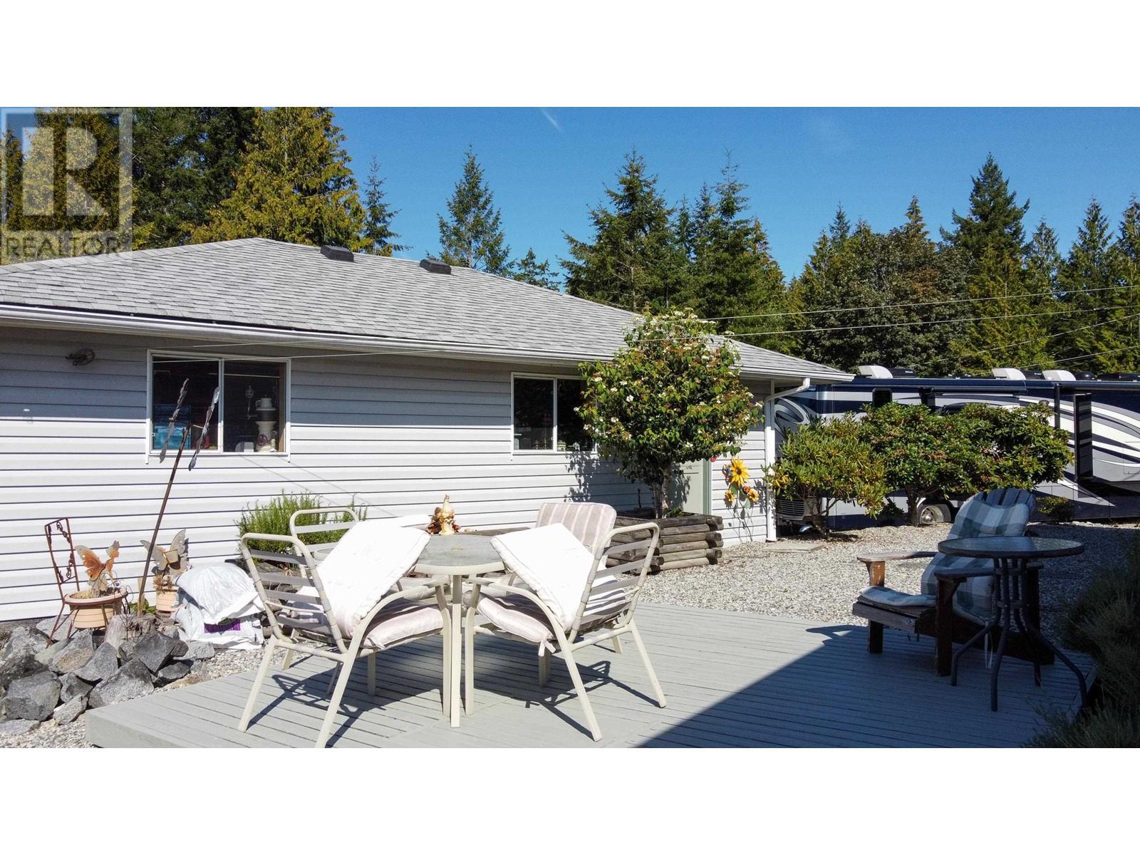 4708 Hotel Lake Crescent, Garden Bay, British Columbia  V0N 1S1 - Photo 34 - R2770850