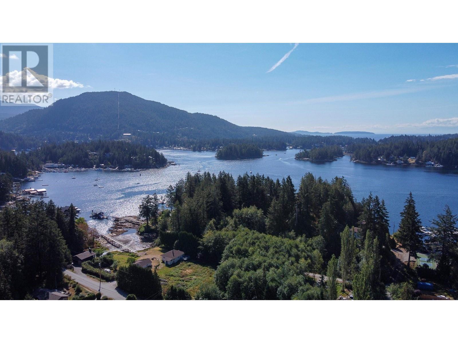 4708 Hotel Lake Crescent, Garden Bay, British Columbia  V0N 1S1 - Photo 4 - R2770850