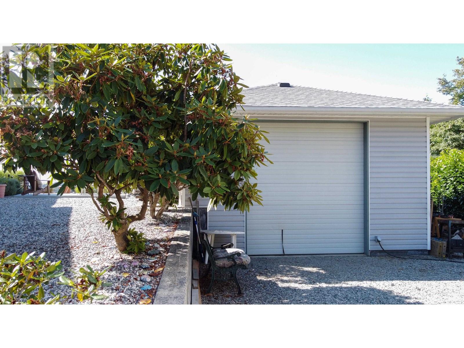 4708 Hotel Lake Crescent, Garden Bay, British Columbia  V0N 1S1 - Photo 18 - R2770850