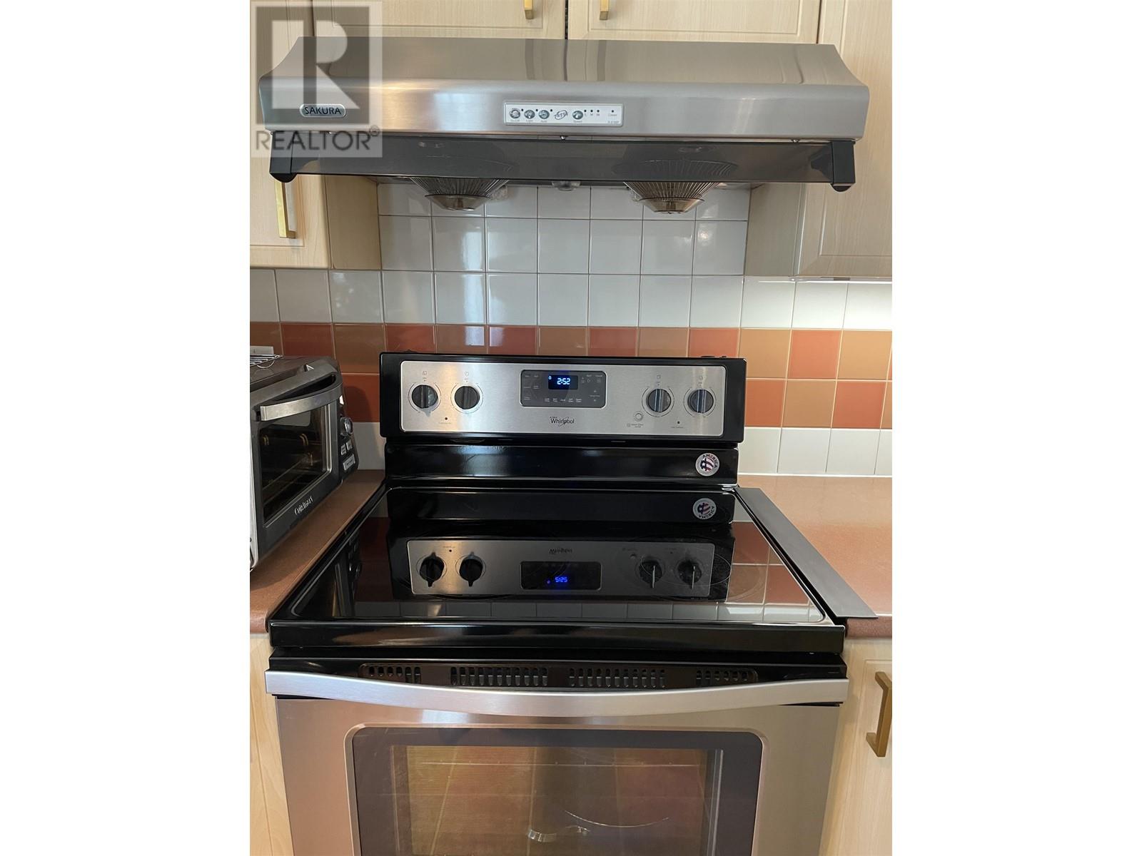 18 2351 Parkway Boulevard, Coquitlam, British Columbia  V3E 3P2 - Photo 11 - R2774169