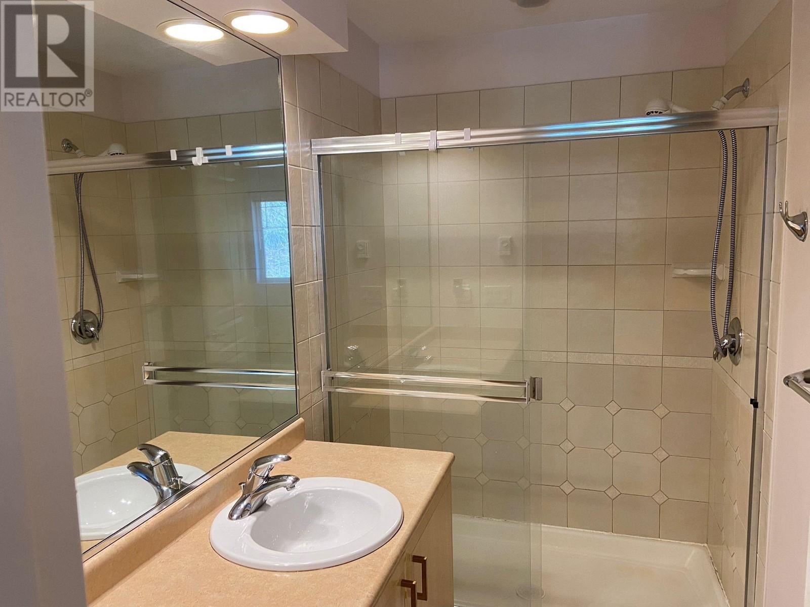 18 2351 Parkway Boulevard, Coquitlam, British Columbia  V3E 3P2 - Photo 21 - R2774169