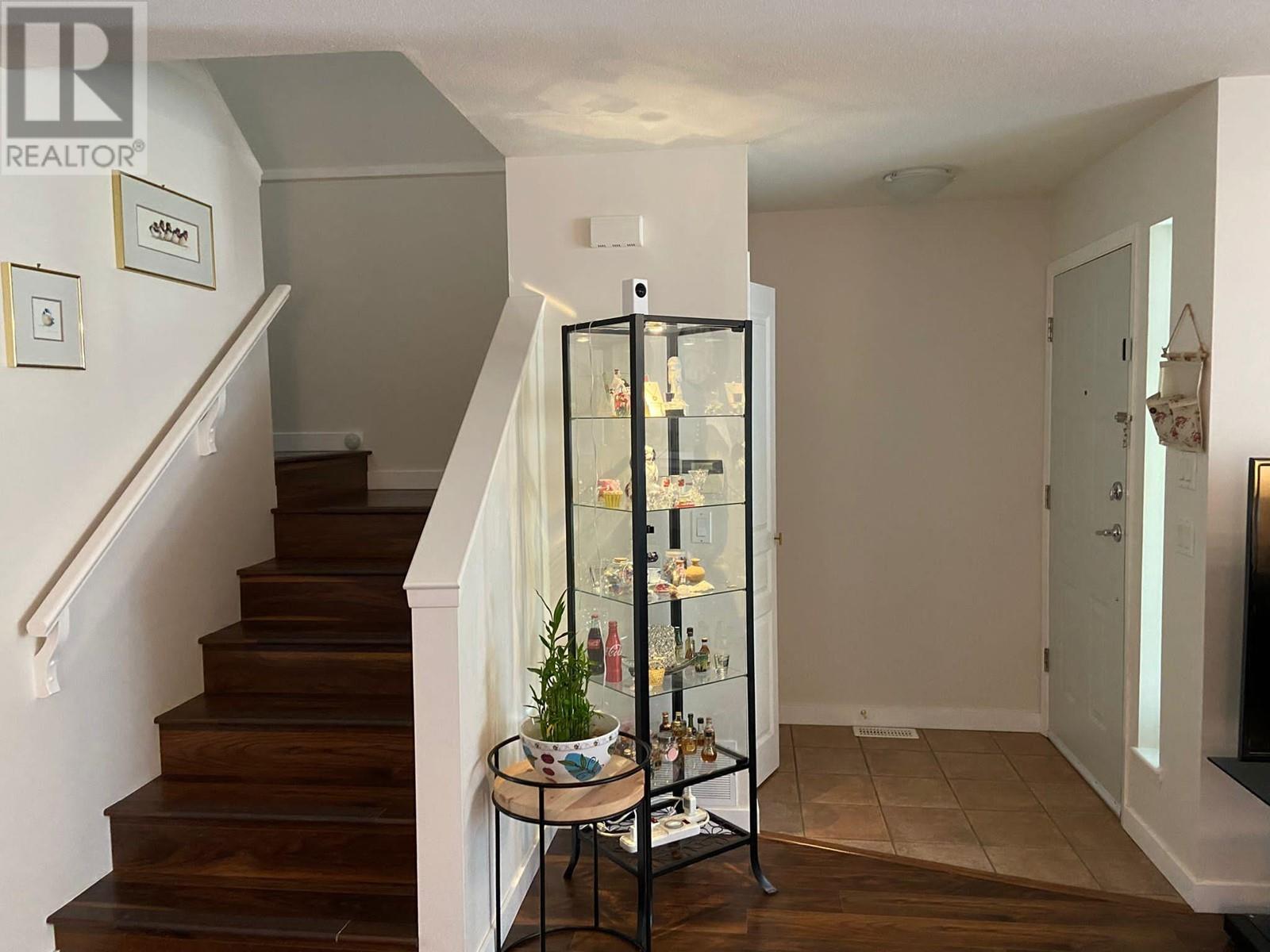 18 2351 Parkway Boulevard, Coquitlam, British Columbia  V3E 3P2 - Photo 5 - R2774169