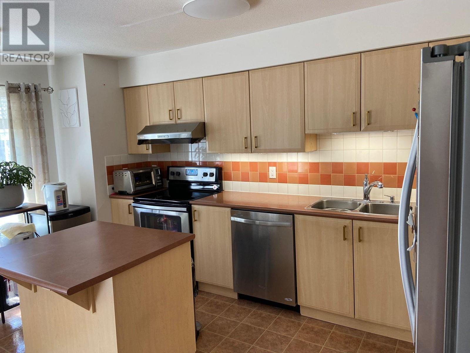 18 2351 Parkway Boulevard, Coquitlam, British Columbia  V3E 3P2 - Photo 9 - R2774169