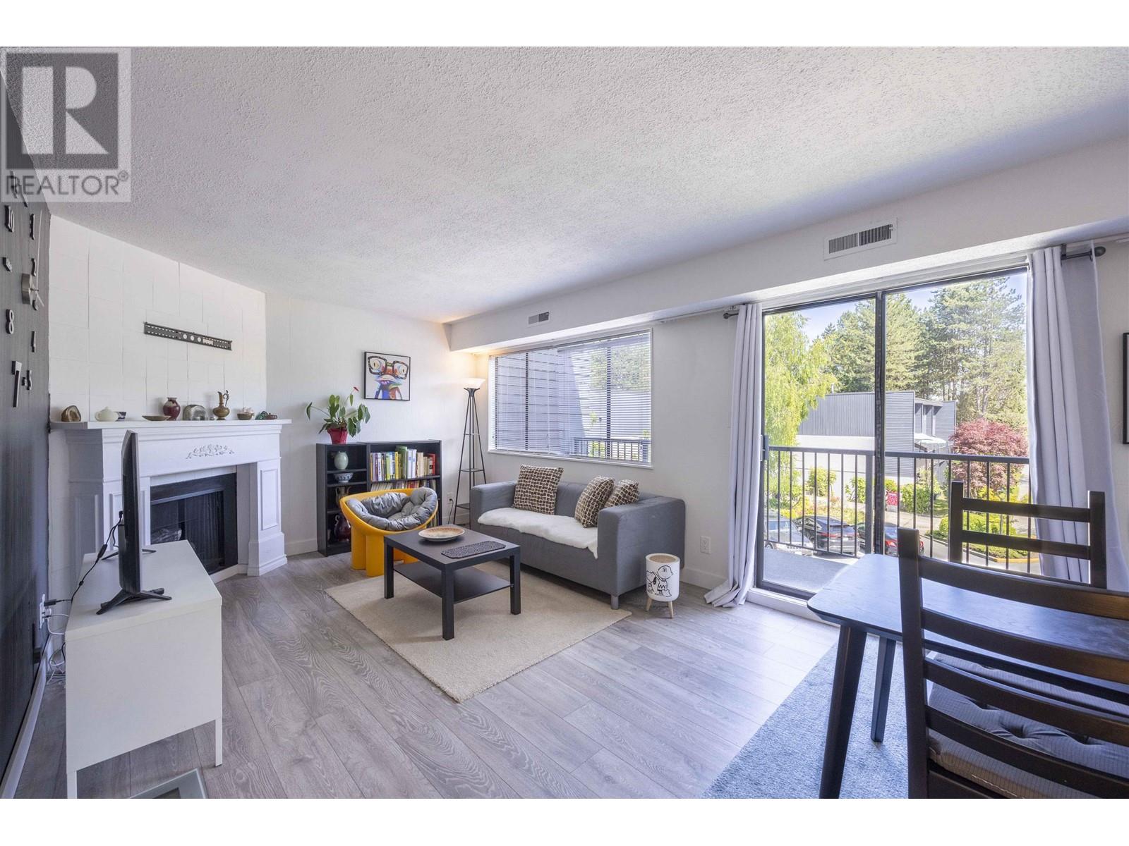 7324 Coronado Drive, Burnaby, British Columbia  V5A 1R1 - Photo 3 - R2788759