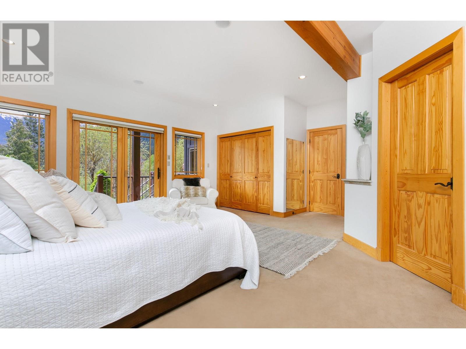 1360 Collins Road, Pemberton, British Columbia  V0N 2L0 - Photo 15 - R2789423