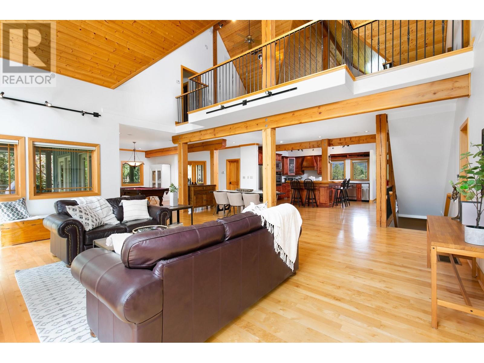 1360 Collins Road, Pemberton, British Columbia  V0N 2L0 - Photo 7 - R2789423