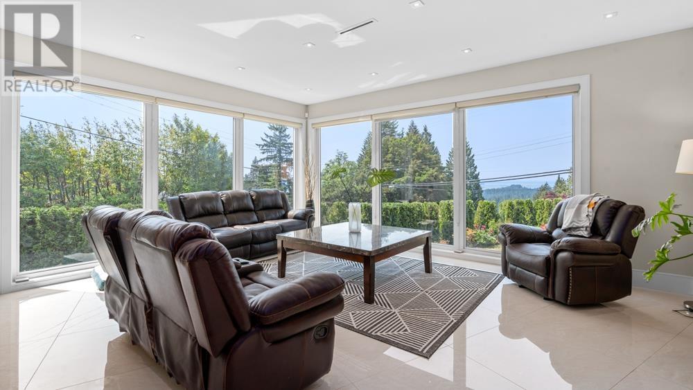 4716 Skyline Drive, North Vancouver, British Columbia  V7R 3H8 - Photo 14 - R2787155