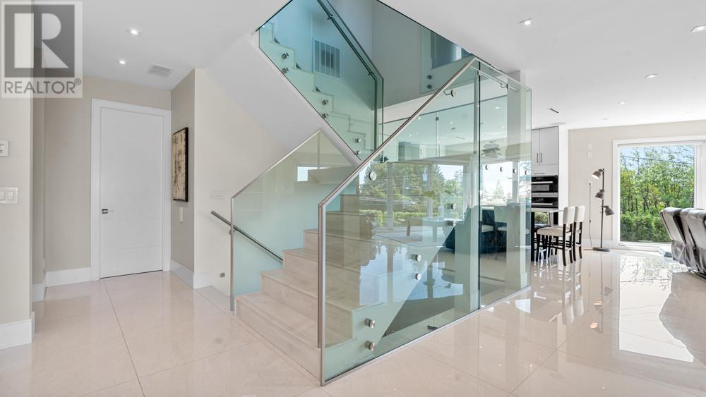 4716 Skyline Drive, North Vancouver, British Columbia  V7R 3H8 - Photo 16 - R2787155