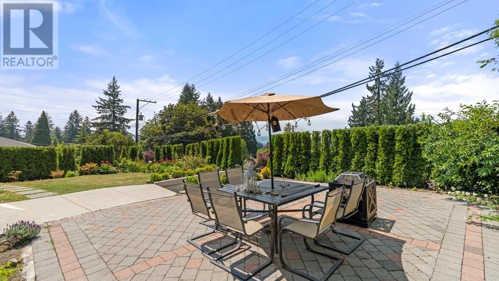4716 Skyline Drive, North Vancouver, British Columbia  V7R 3H8 - Photo 4 - R2787155