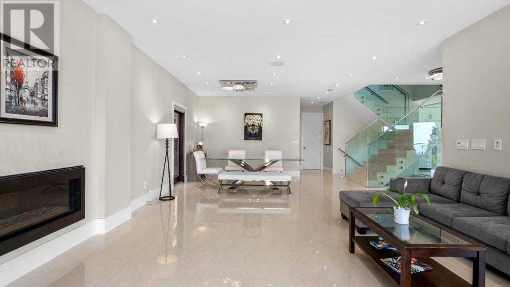 4716 Skyline Drive, North Vancouver, British Columbia  V7R 3H8 - Photo 9 - R2787155