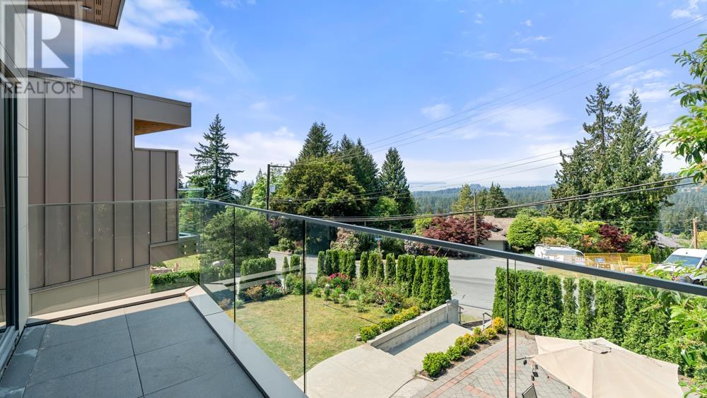 4716 Skyline Drive, North Vancouver, British Columbia  V7R 3H8 - Photo 19 - R2787155