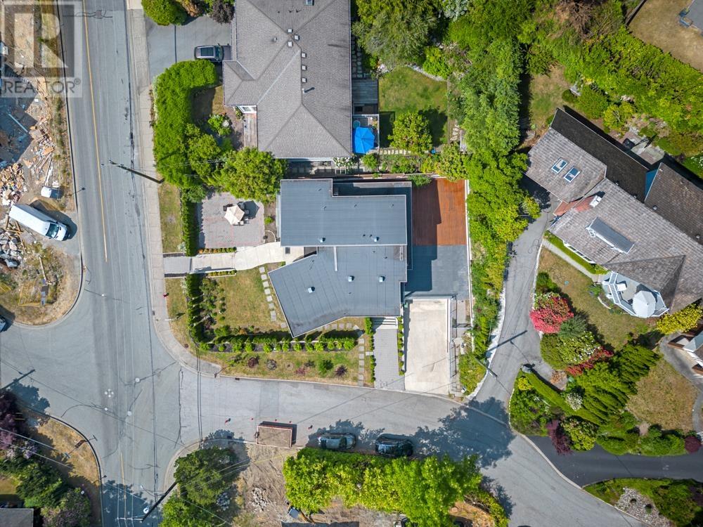 4716 Skyline Drive, North Vancouver, British Columbia  V7R 3H8 - Photo 29 - R2787155