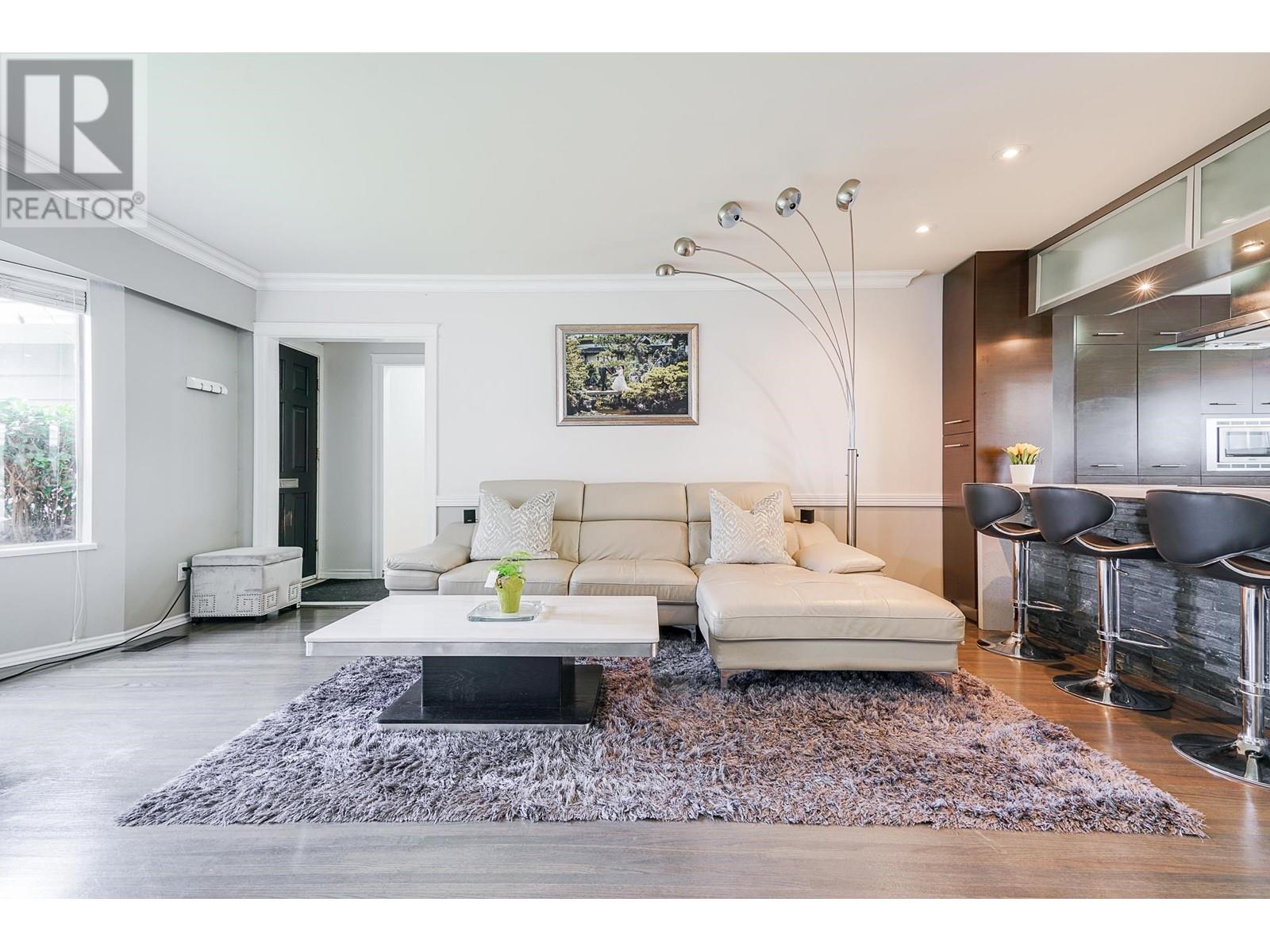 6025 Dickens Street, Burnaby, British Columbia  V5H 1W6 - Photo 7 - R2788325