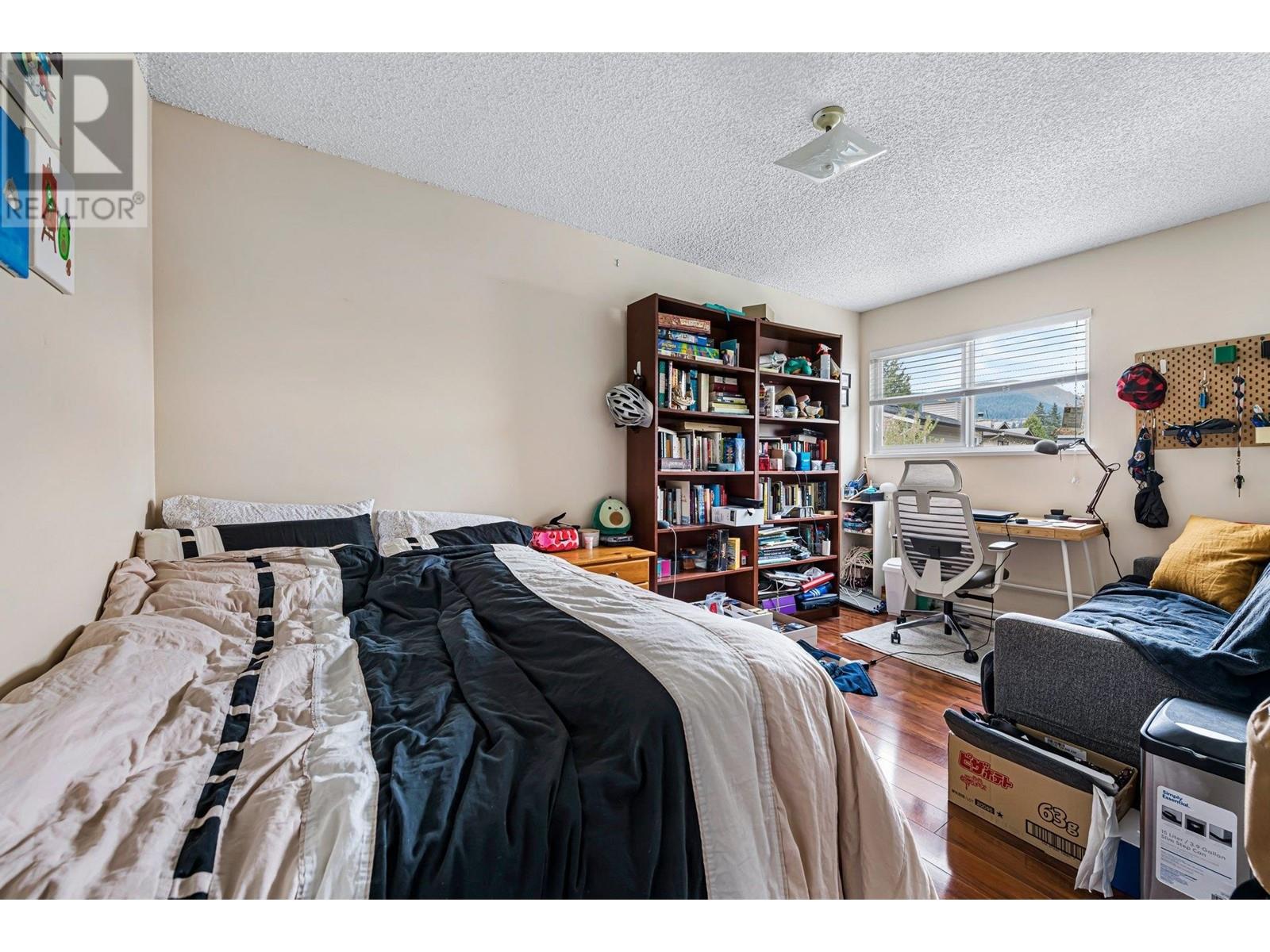3195 Toba Drive, Coquitlam, British Columbia  V3B 6A3 - Photo 10 - R2788516