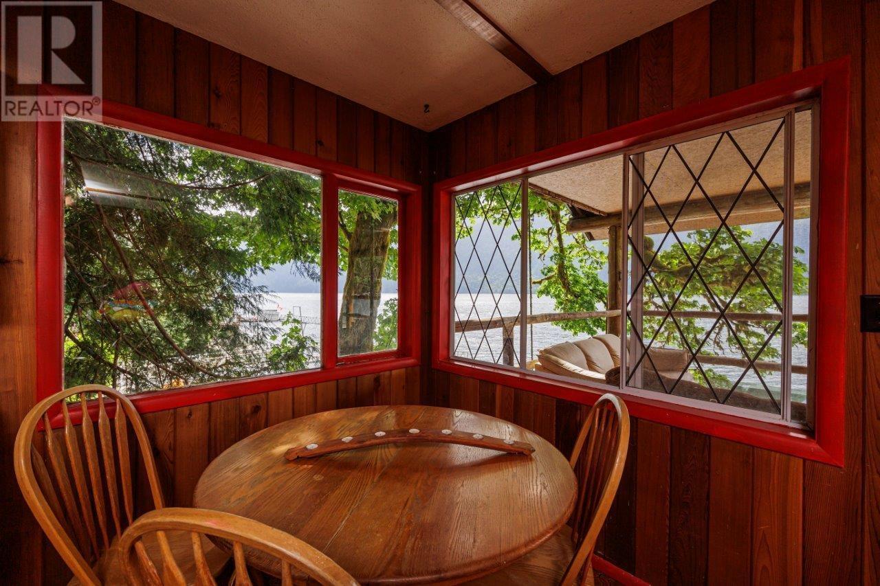 11 Johnson Bay, North Vancouver, British Columbia  V0V 0V0 - Photo 9 - R2789607