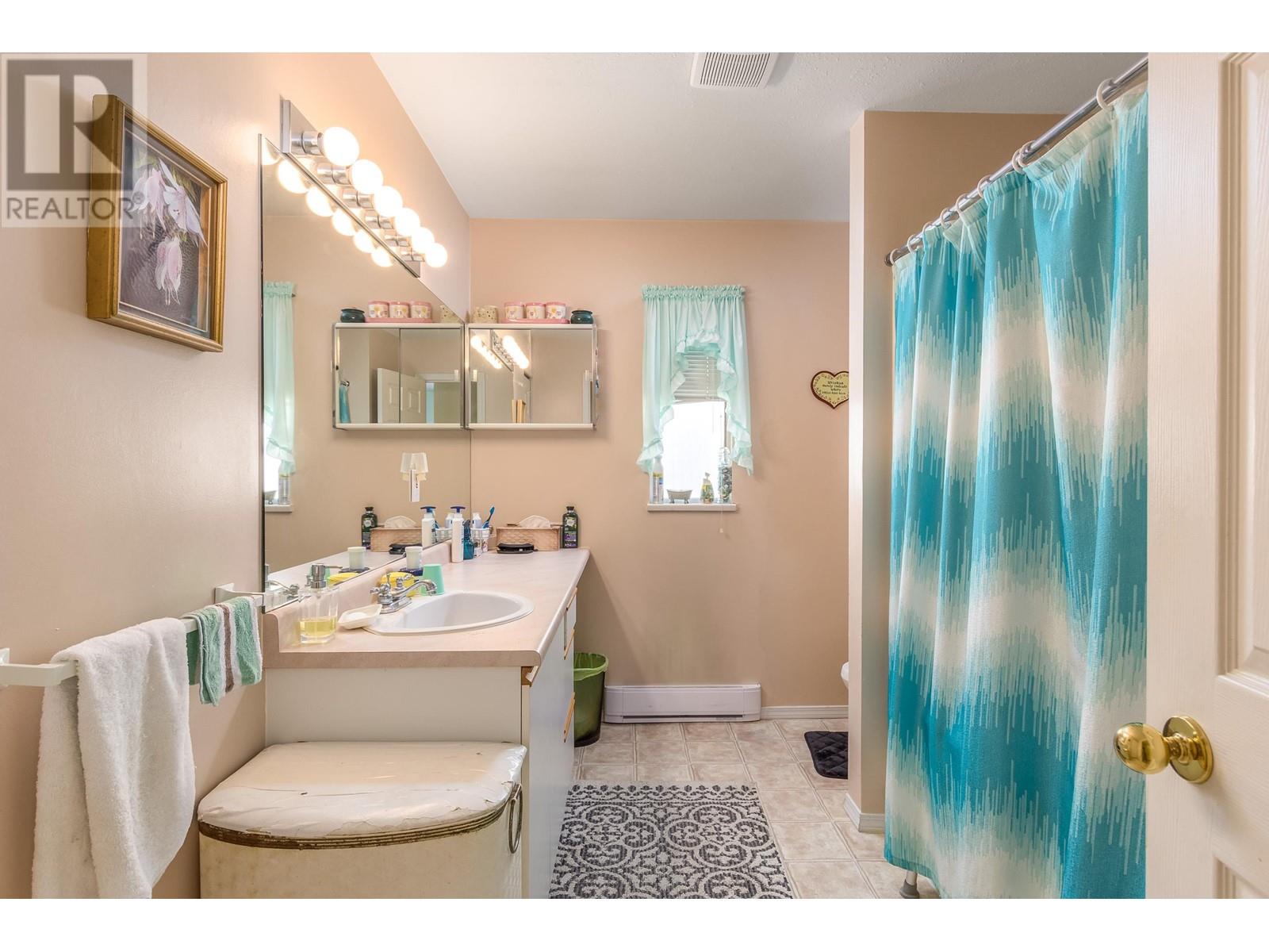 38880 Gambier Avenue, Squamish, British Columbia  V0N 3G0 - Photo 15 - R2789217