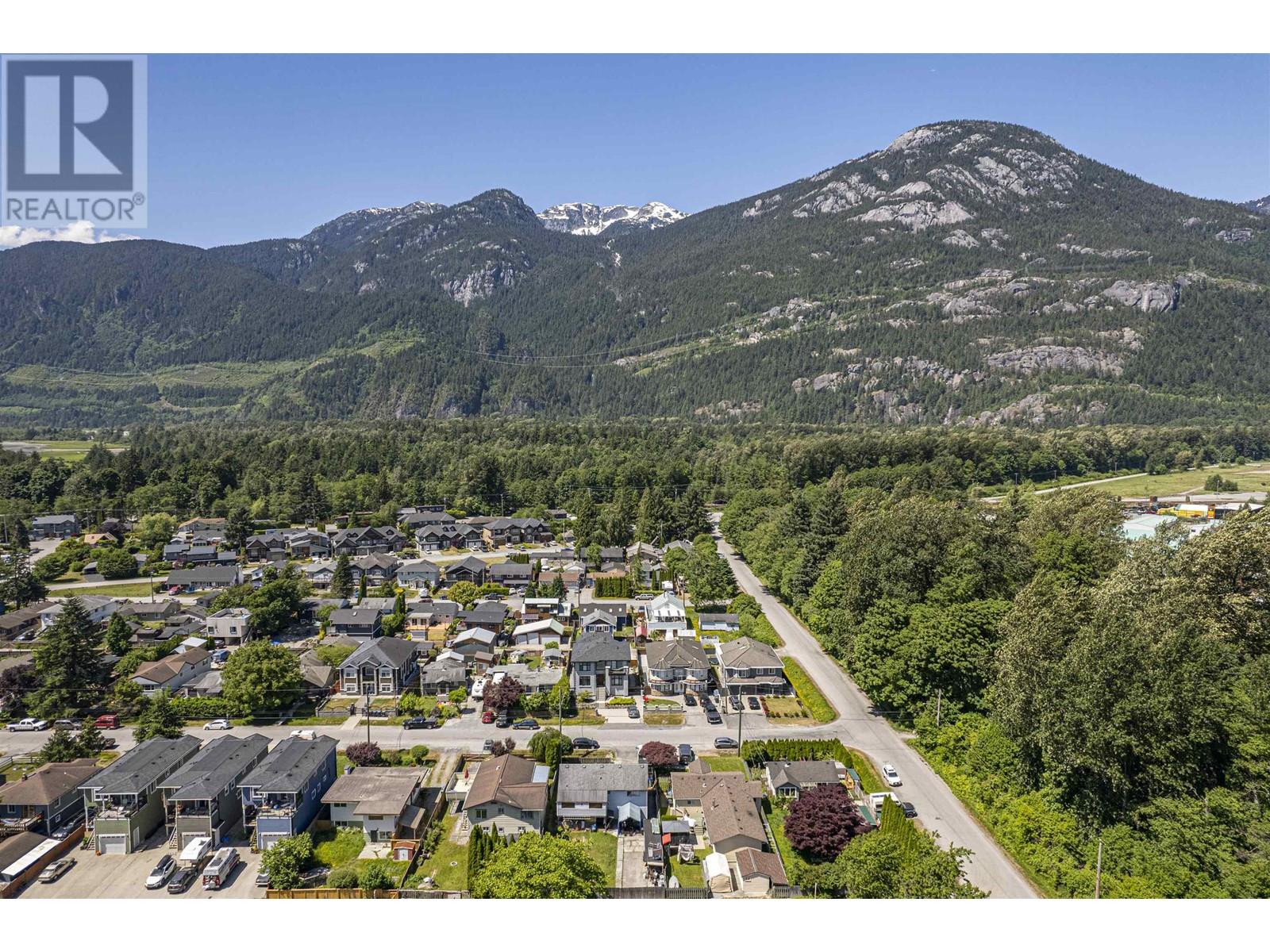 38880 Gambier Avenue, Squamish, British Columbia  V0N 3G0 - Photo 29 - R2789217