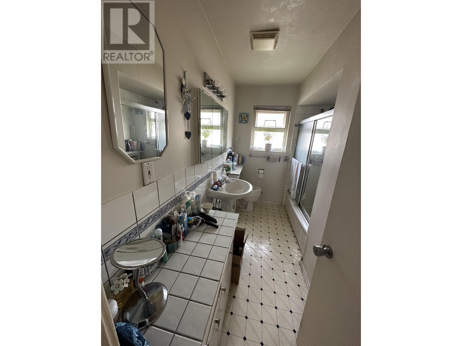 6755 Stanley Street, Burnaby, British Columbia  V5E 1T9 - Photo 13 - R2782196