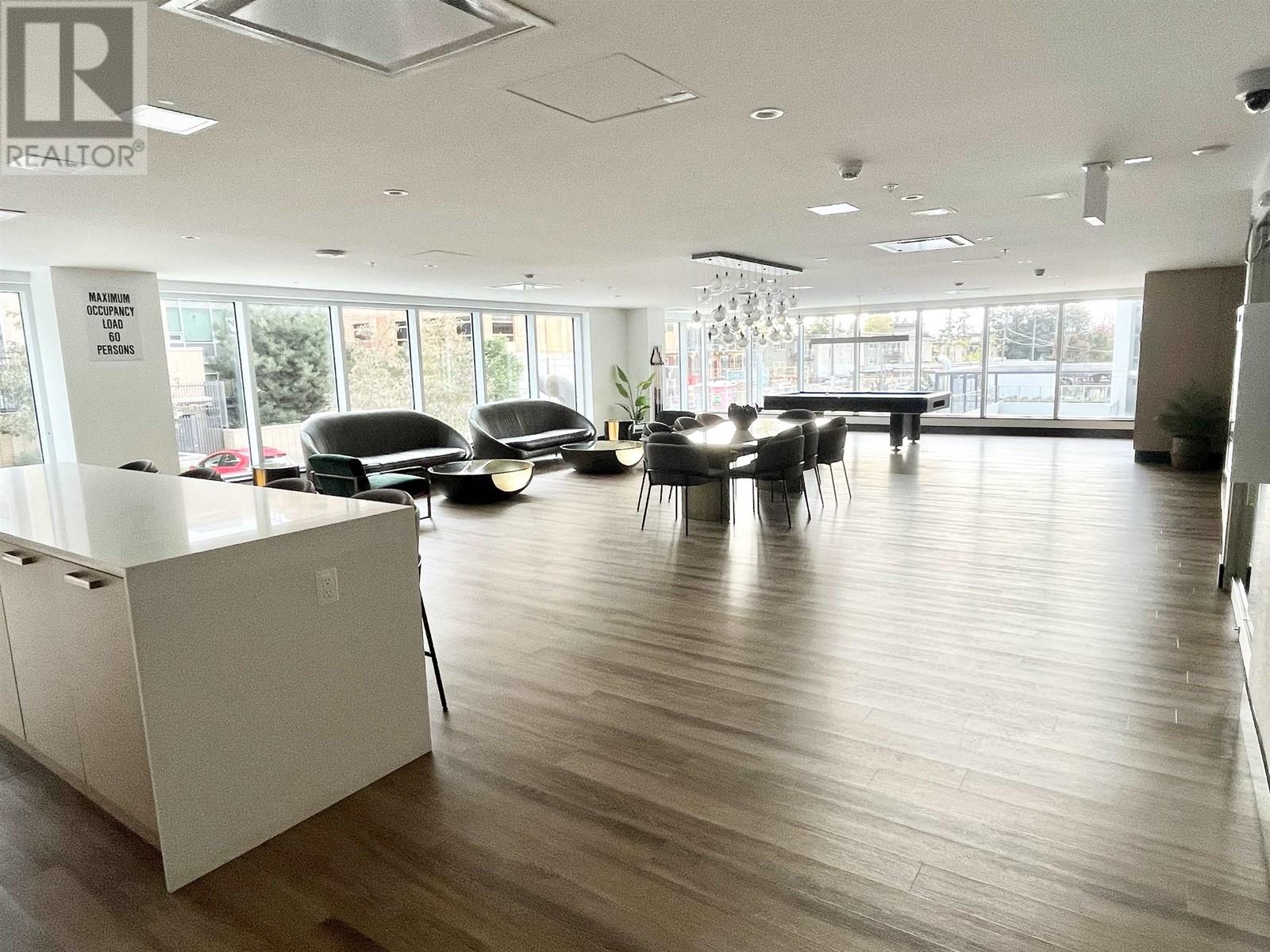 301 6398 Silver Avenue, Burnaby, British Columbia  V5H 2Y5 - Photo 3 - R2788710