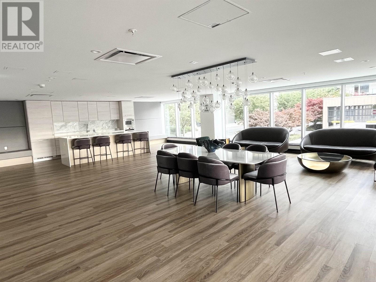 301 6398 Silver Avenue, Burnaby, British Columbia  V5H 2Y5 - Photo 4 - R2788710