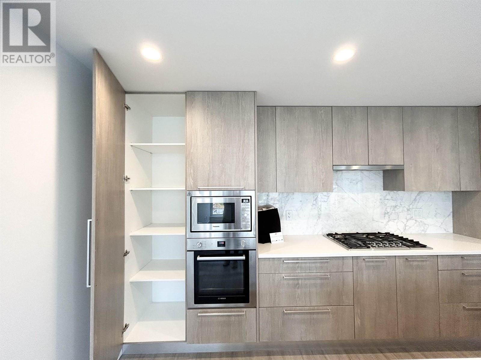 301 6398 Silver Avenue, Burnaby, British Columbia  V5H 2Y5 - Photo 13 - R2788710