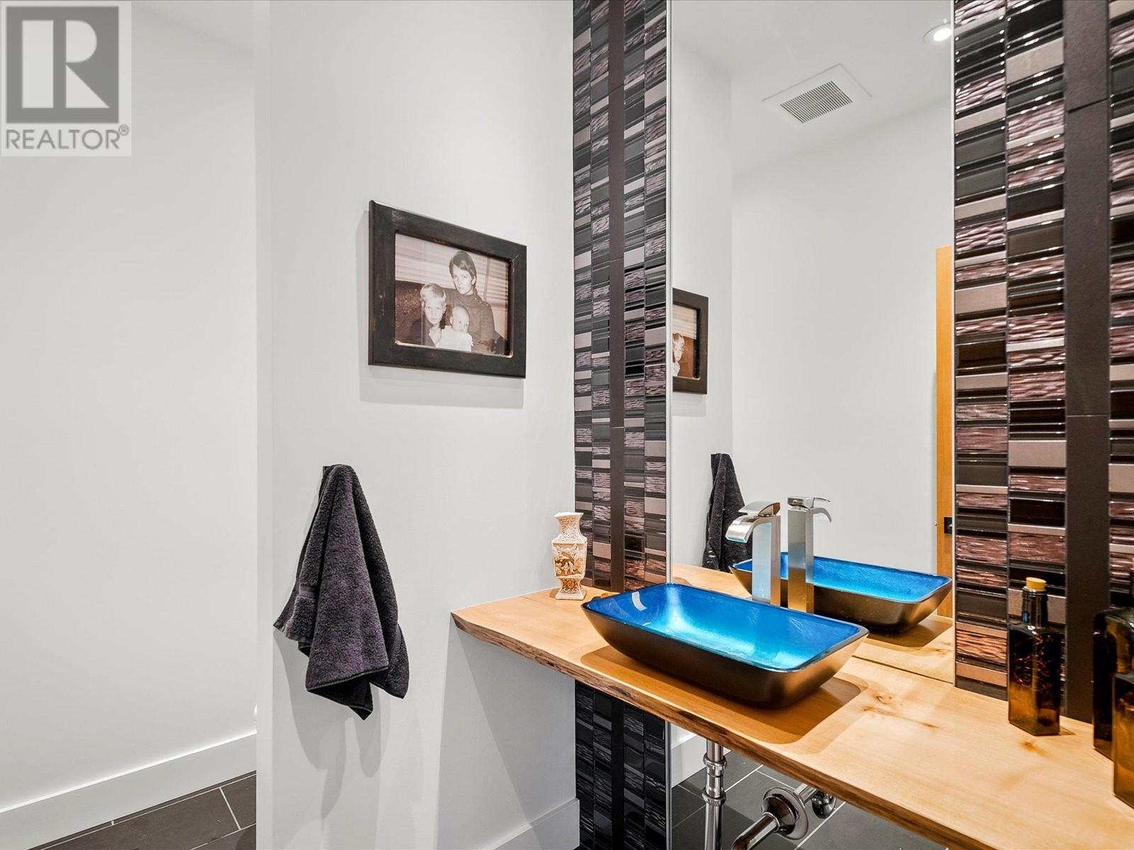 7456 Dogwood Street, Pemberton, British Columbia  V0N 2L0 - Photo 16 - R2789631