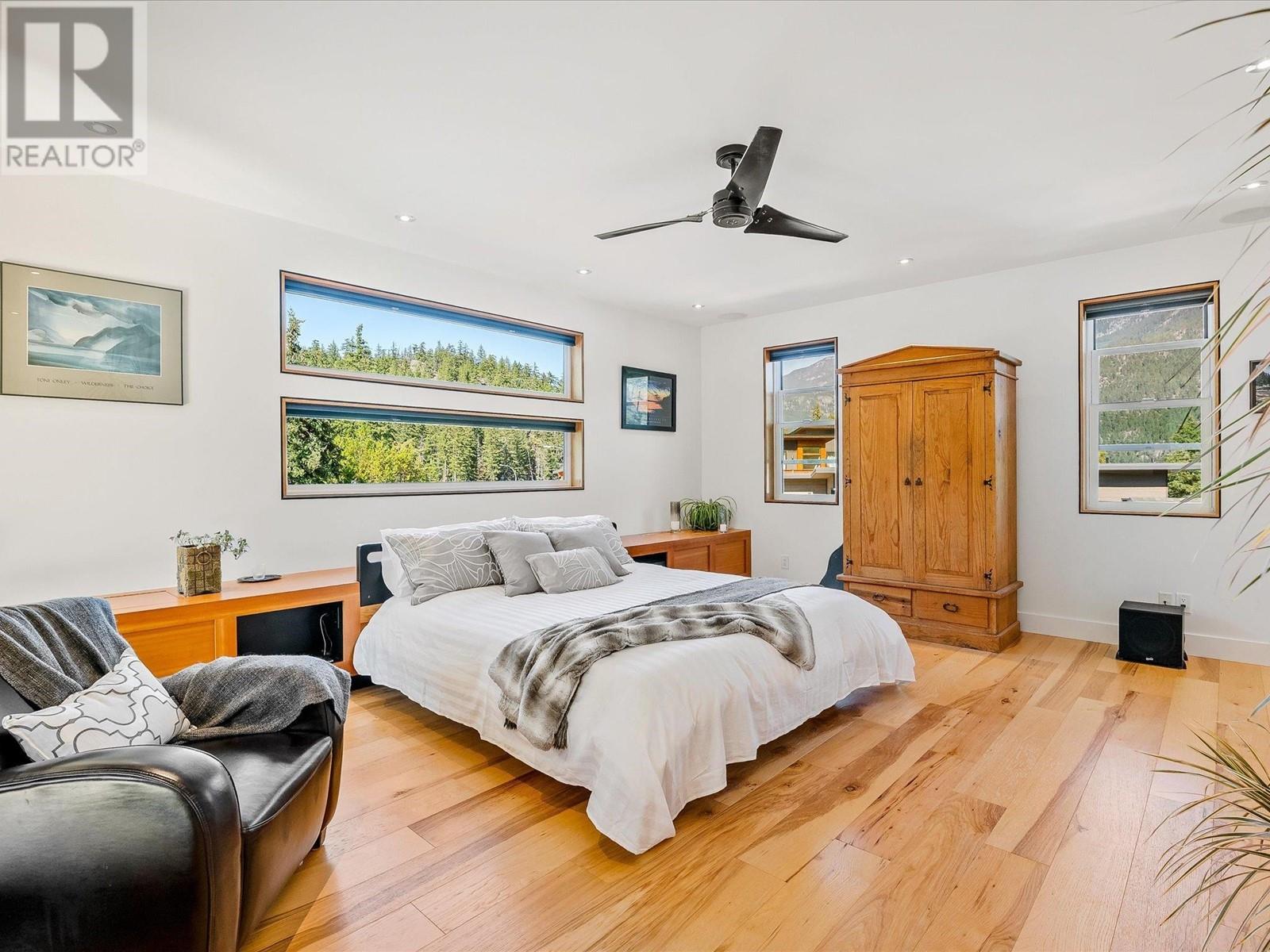 7456 Dogwood Street, Pemberton, British Columbia  V0N 2L0 - Photo 19 - R2789631