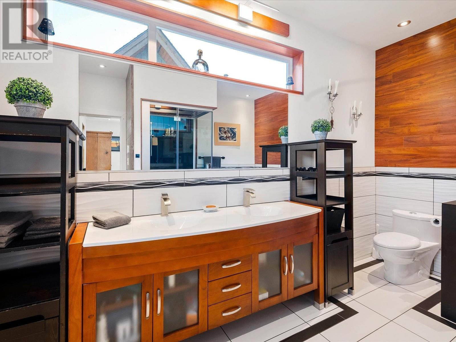 7456 Dogwood Street, Pemberton, British Columbia  V0N 2L0 - Photo 23 - R2789631