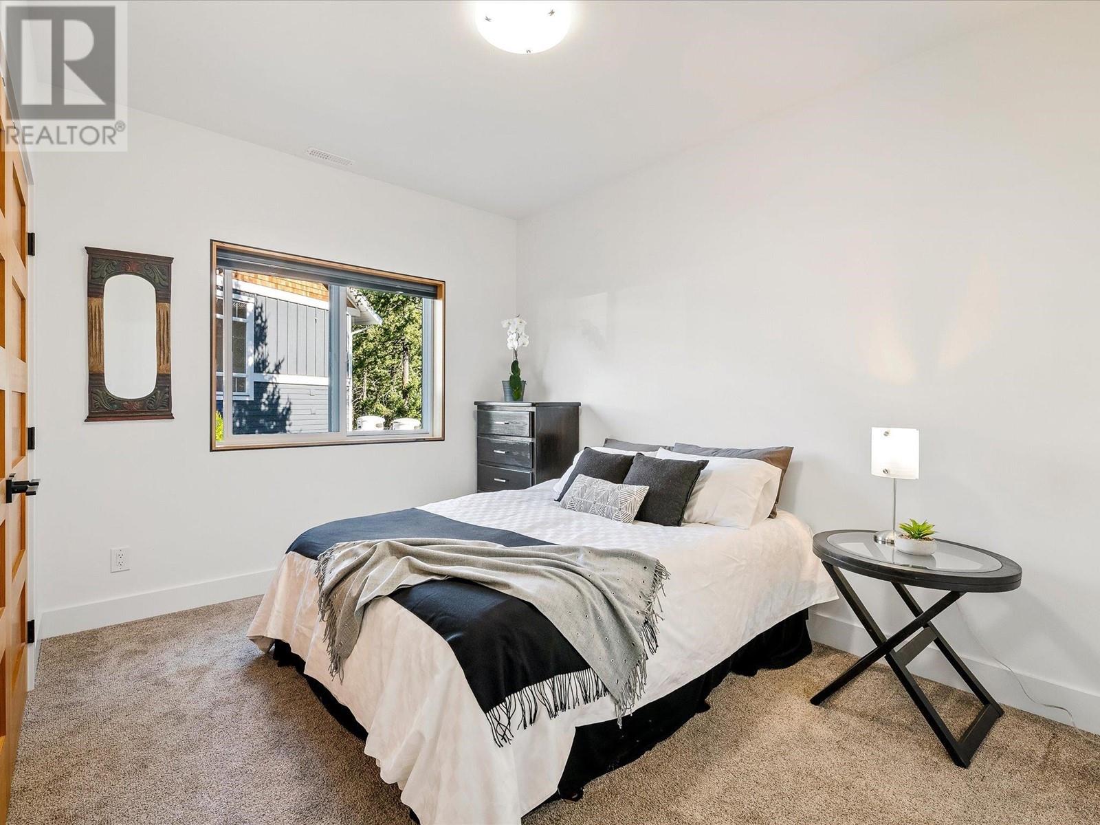 7456 Dogwood Street, Pemberton, British Columbia  V0N 2L0 - Photo 29 - R2789631
