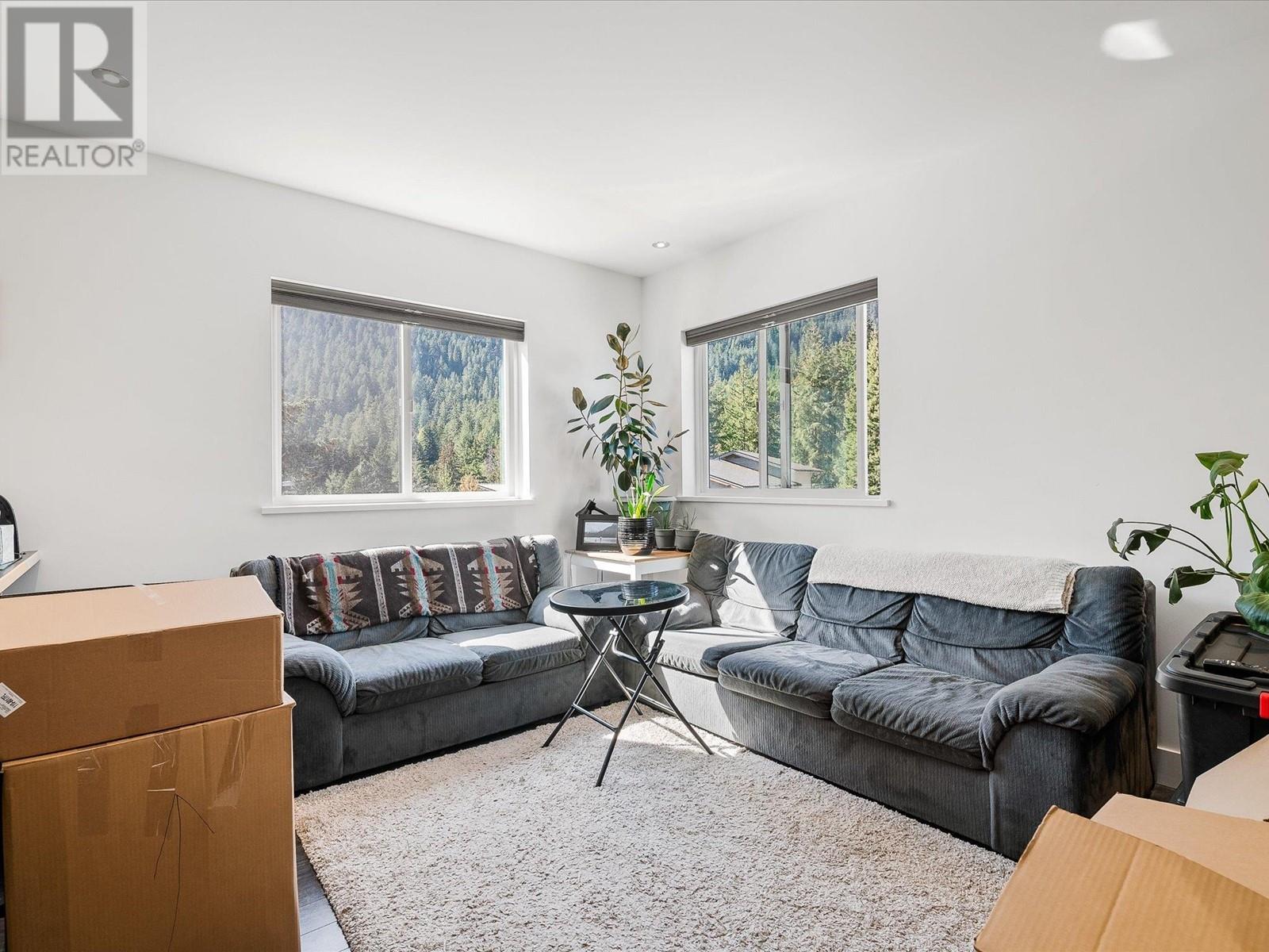 7456 Dogwood Street, Pemberton, British Columbia  V0N 2L0 - Photo 39 - R2789631