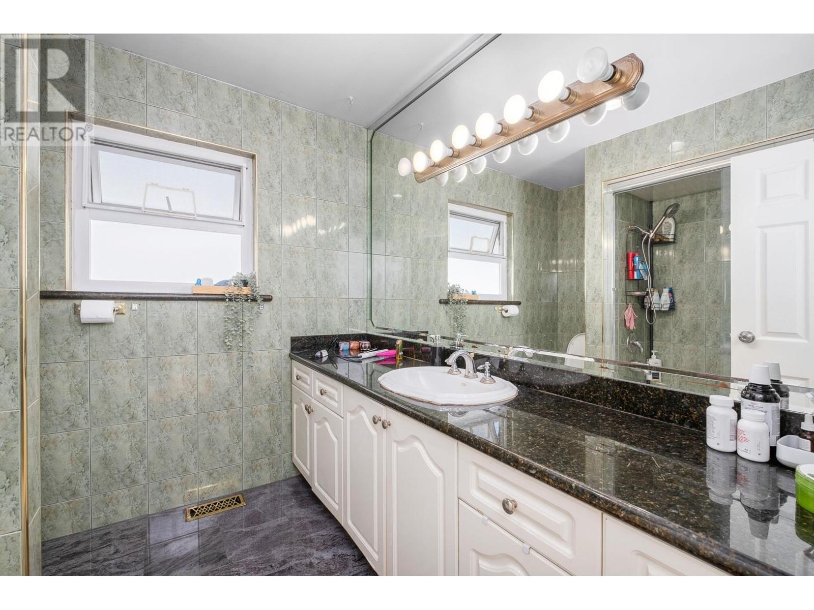 2060 E 37th Avenue, Vancouver, British Columbia  V5P 1G2 - Photo 5 - R2786963