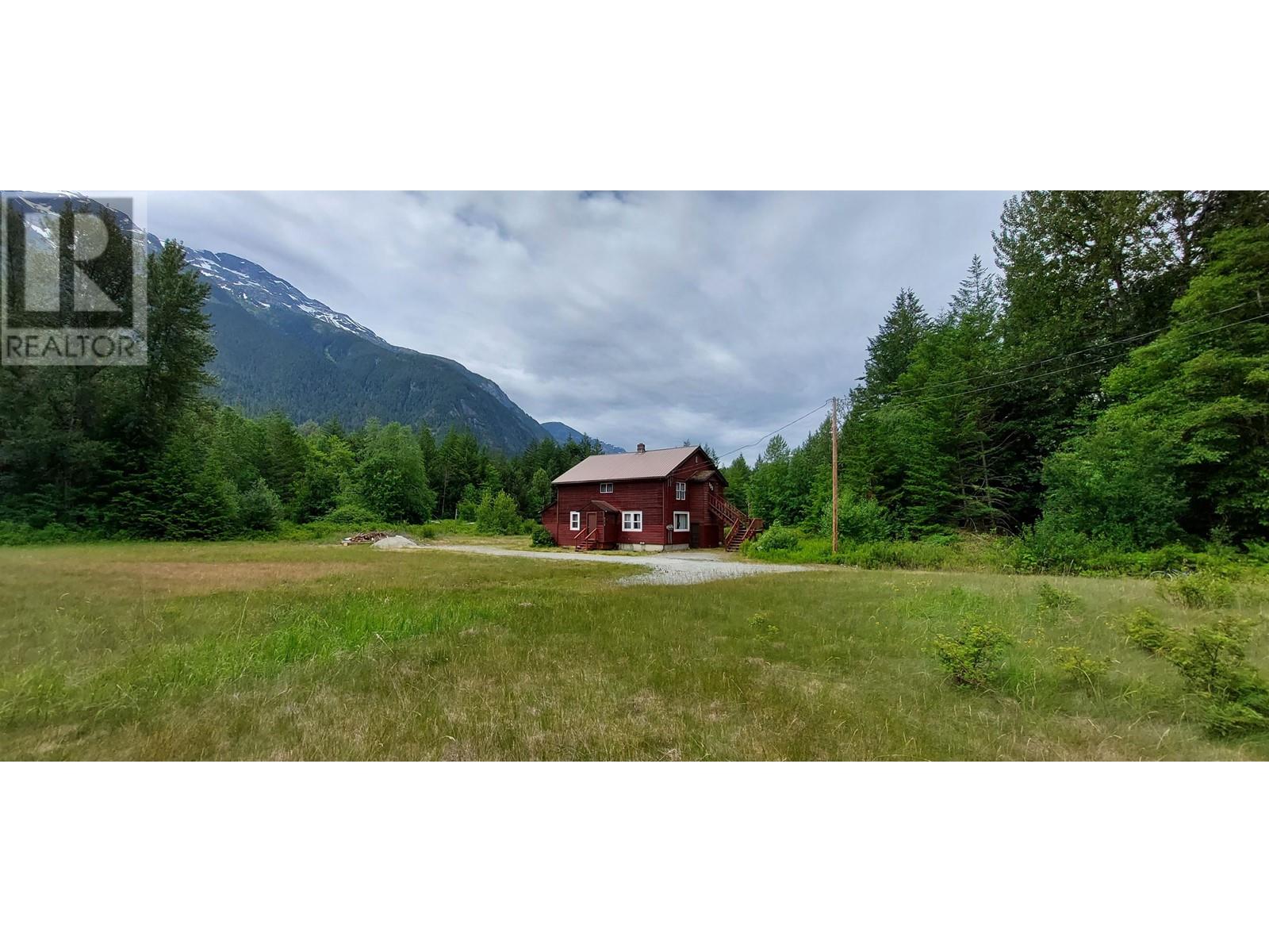 2335 Mackenzie 20 Highway, Bella Coola, British Columbia  V0T 1H0 - Photo 6 - R2788798