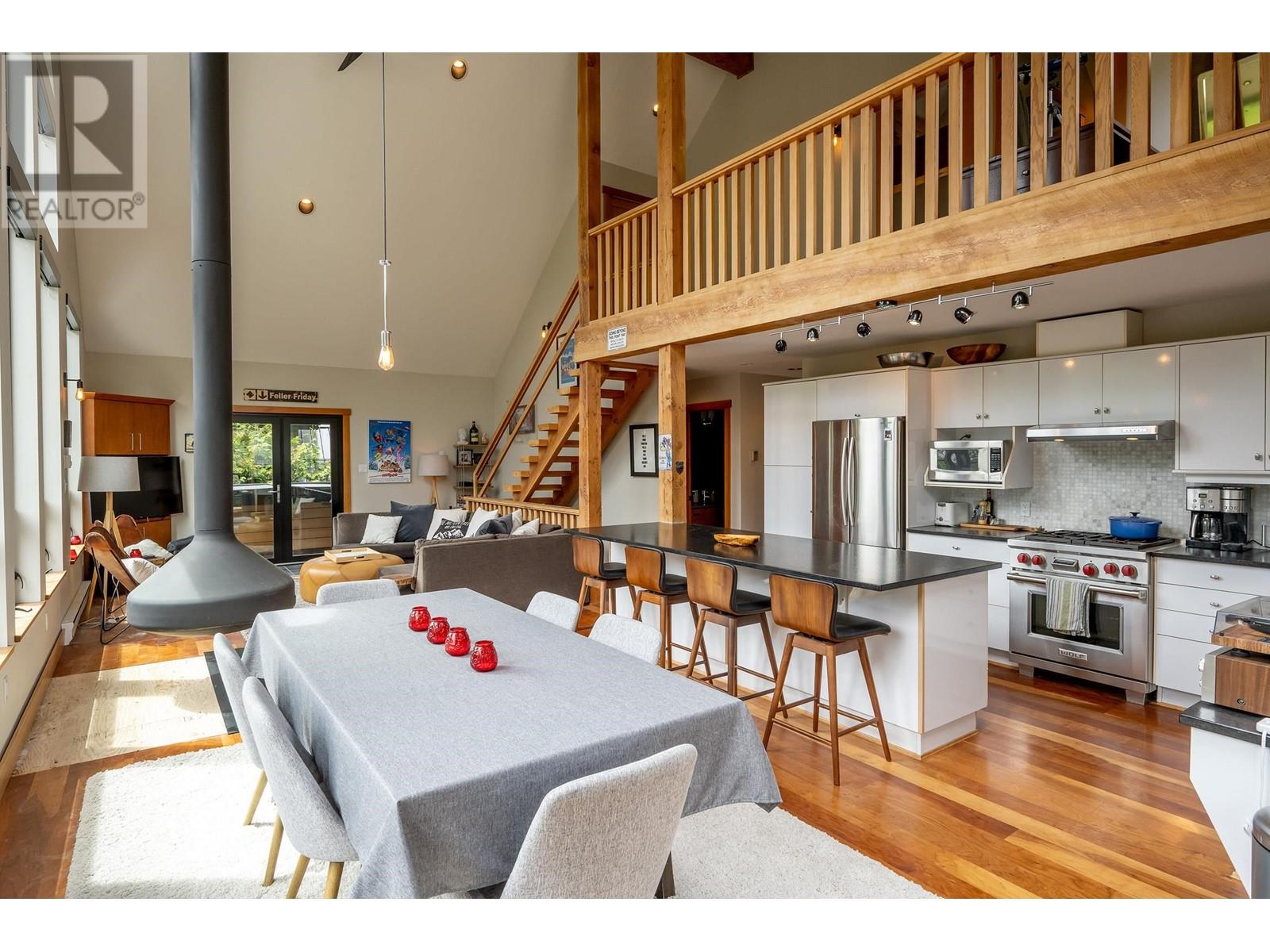 7161 Nancy Greene Drive, Whistler, British Columbia  V8E 0E3 - Photo 5 - R2789575