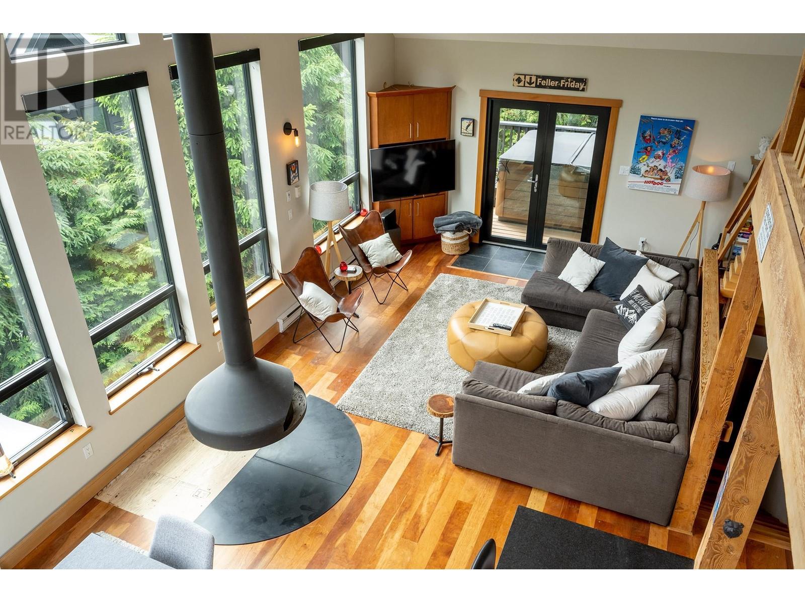 7161 Nancy Greene Drive, Whistler, British Columbia  V8E 0E3 - Photo 11 - R2789575
