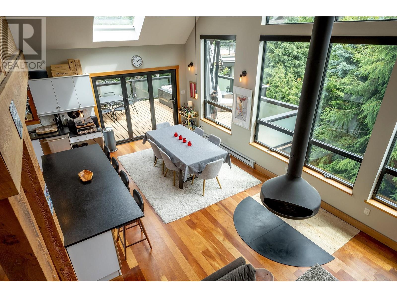 7161 Nancy Greene Drive, Whistler, British Columbia  V8E 0E3 - Photo 10 - R2789575