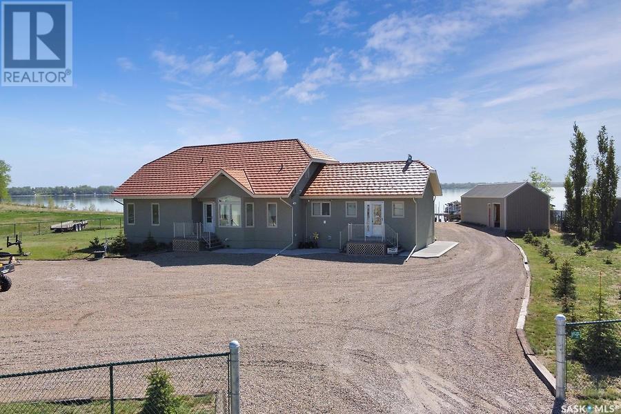 400 Lakeshore Drive, Wee Too Beach, Saskatchewan  S0G 1C0 - Photo 37 - SK934050