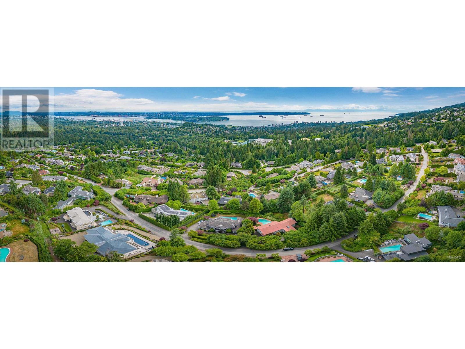 860 Fairmile Road, West Vancouver, British Columbia  V7S 1R3 - Photo 2 - R2787634