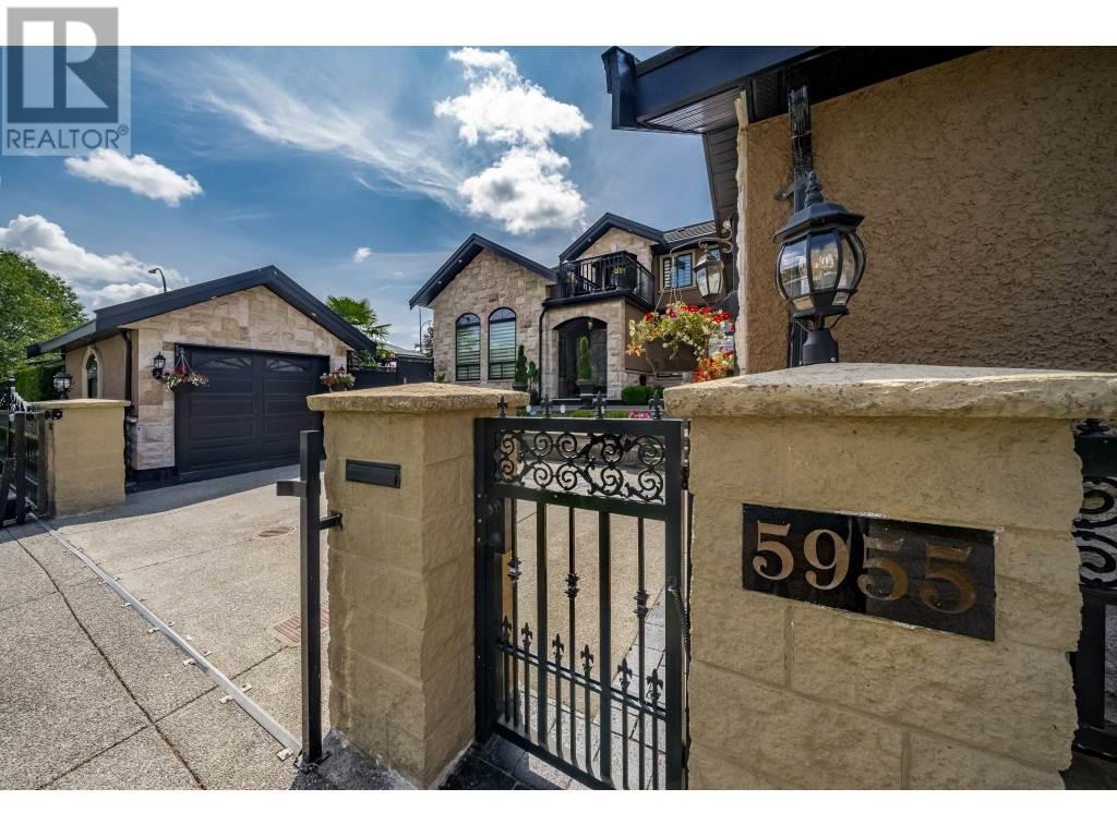 5957 Forglen Drive, Burnaby, British Columbia  V5H 3L4 - Photo 2 - R2789892