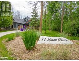 11 FOREST Drive